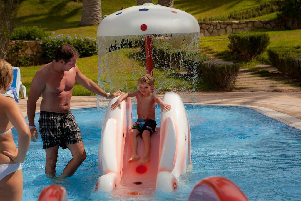 Tui Suneo Kenzi Europa Agadir Exterior foto A child on a water slide