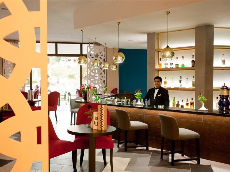Tui Suneo Kenzi Europa Agadir Exterior foto The bar at the hotel