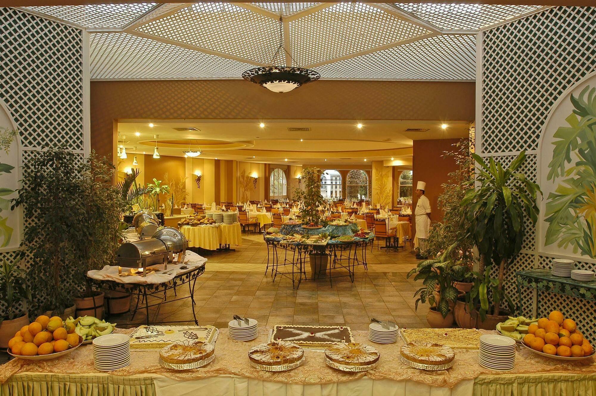 Tui Suneo Kenzi Europa Agadir Exterior foto The restaurant at the hotel