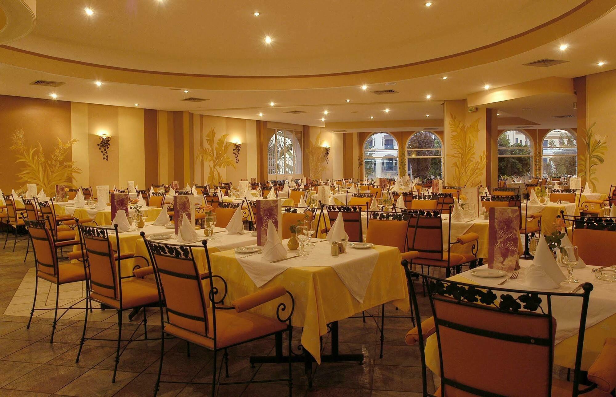 Tui Suneo Kenzi Europa Agadir Exterior foto Restaurant